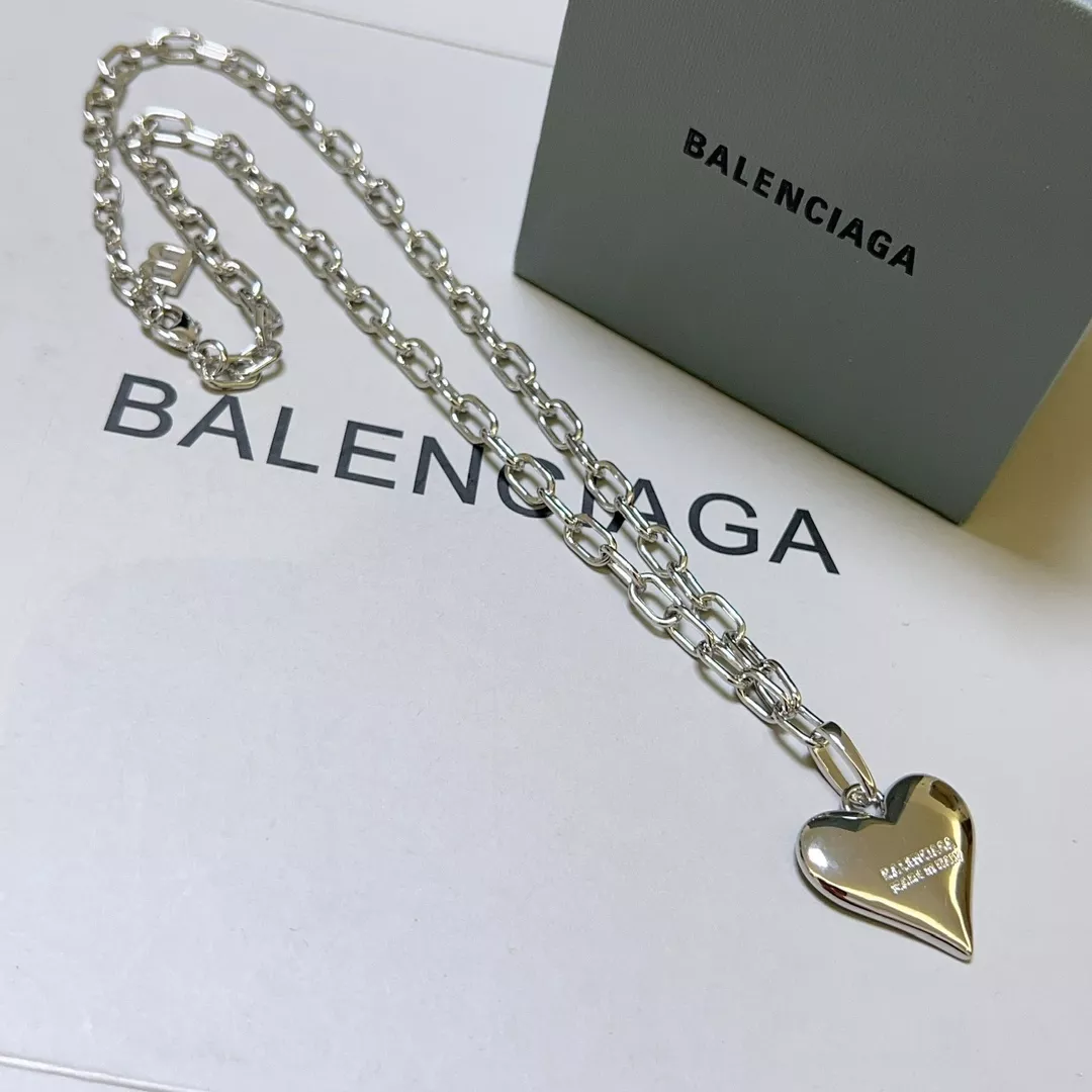 balenciaga collier s_12b03ab3